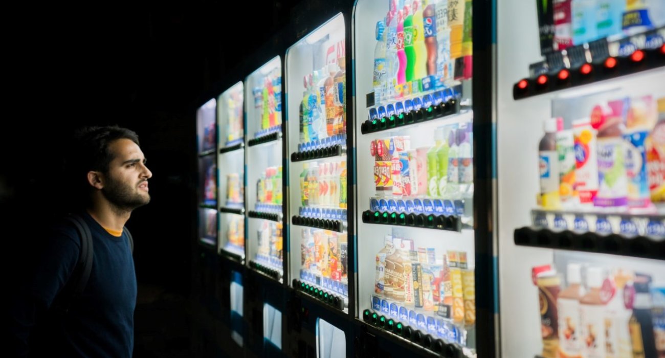 Intelligent vending machines